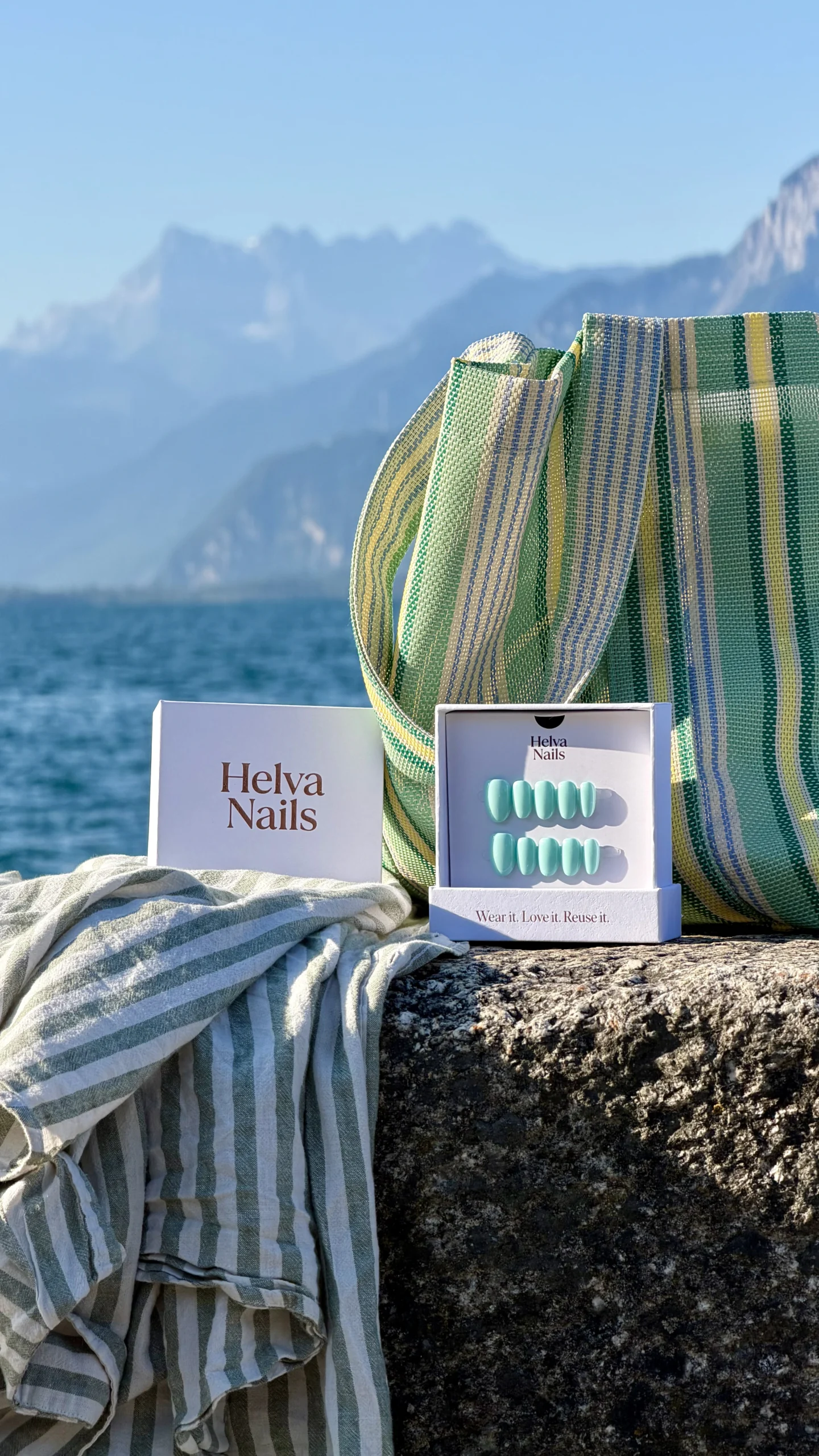 HELVA Nails reusable press-on nails, salon-quality hand-painted gel