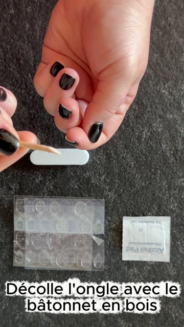 Le retrait en douceur de vos ongles HELVA